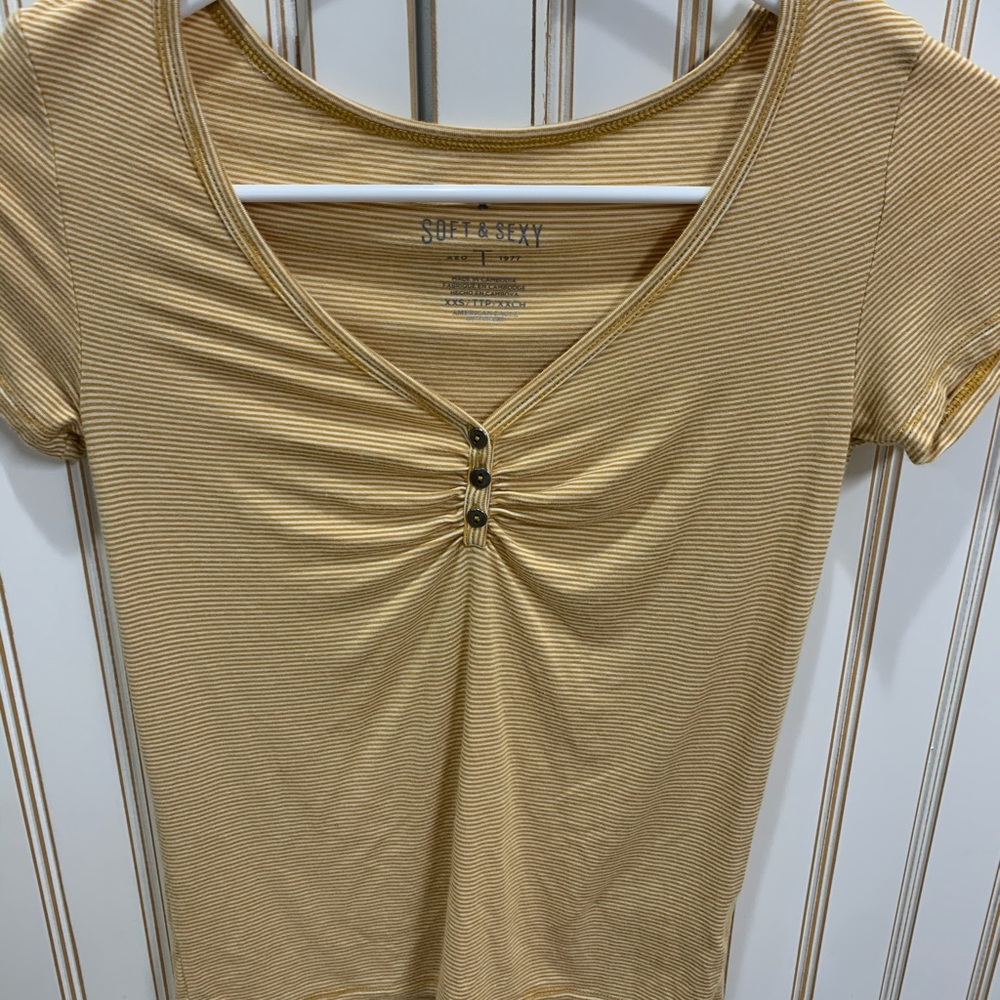 yellow&white striped american eagle tee